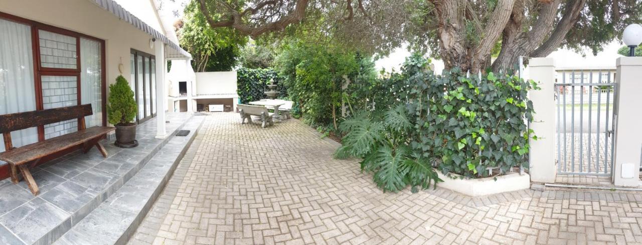 Metime Guesthouse & Self Catering 哈坦柏斯 外观 照片