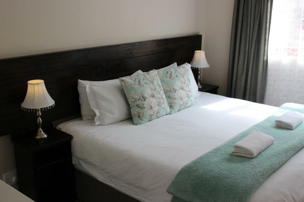 Metime Guesthouse & Self Catering 哈坦柏斯 外观 照片